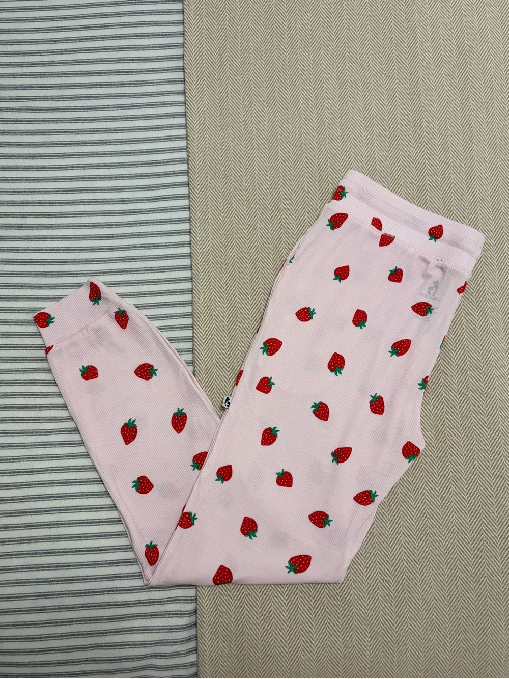 NWOT Llama and Duck Bamboo Ribbed Joggers Lounge Pants Pink Strawberry Small